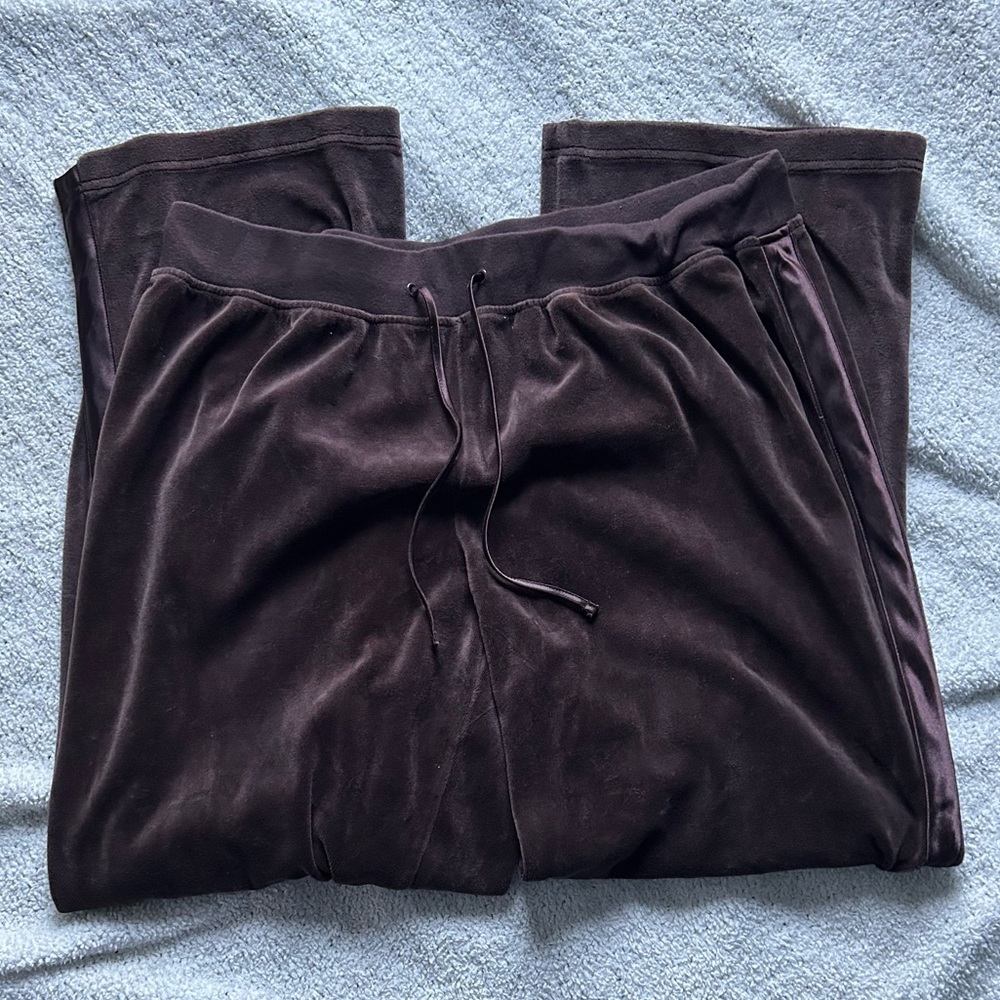Brown sweatpants